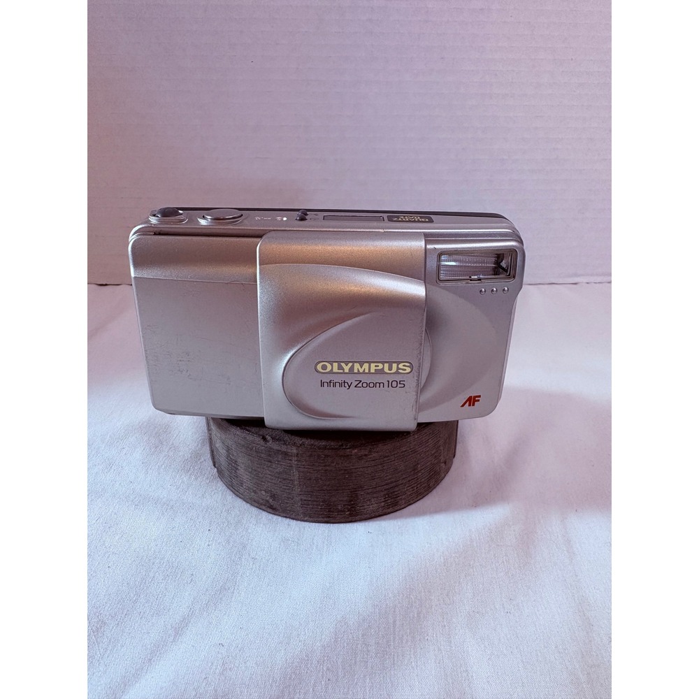 Olympus Infinity Zoom 105 35mm Film Camera Silver Quartz Date 38-105mm AF Lens